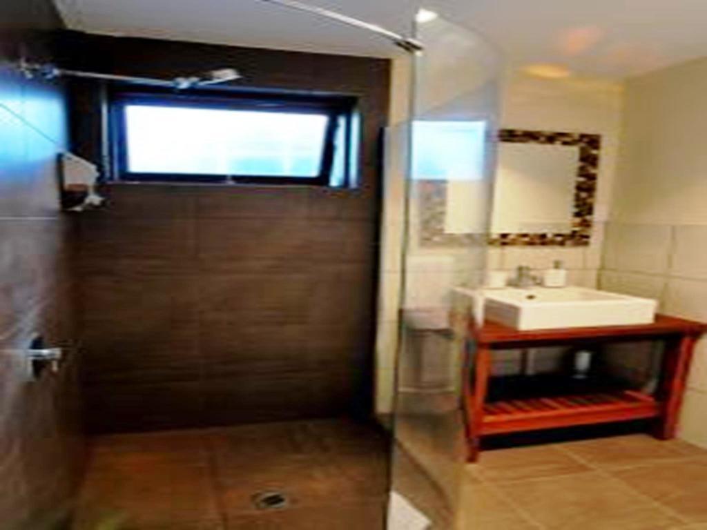 Waikiki Beach Bed And Breakfast Hopeland Стая снимка